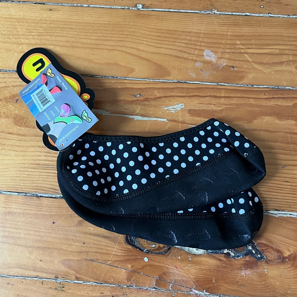 NuFoot Beyond Barefeet M (Size 6-7 Woman’s)